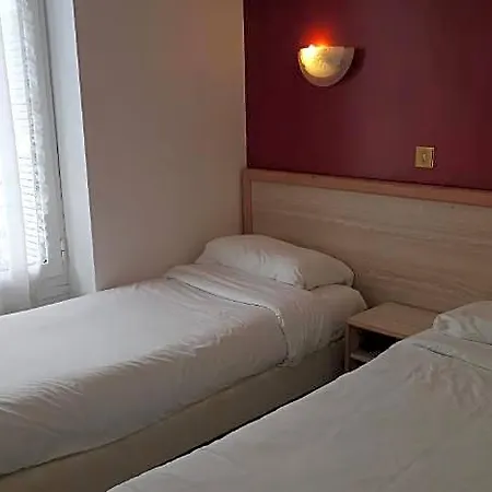 Coerona 3* ルルド