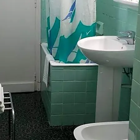 Coerona Hotell 3*
