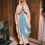 Cörona Lourdes