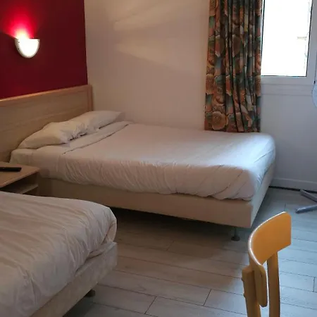 Coerona Hotel